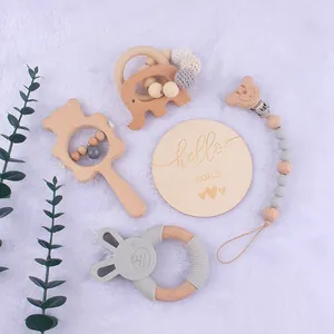 Détails du hochet pour bébé en bois de hêtre et de l'anneau de dentition lapin en silicone