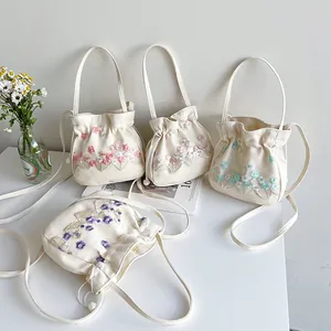 Vintage Floral Embroidery Canvas Bucket Bag Lace Drawstring Shoulder Handbag With Faux Artificial Pearl Elegant Women Daily Bag