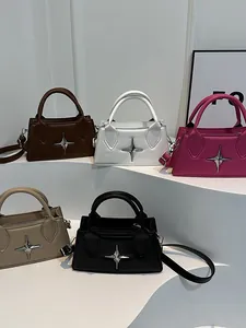 Γυναικεία Μοντέρνα Τσάντα Χειρός από Δέρμα PU Διακόσμηση Αστεριού Y2K Τσάντα Ώμου Τετράγωνη Με Μεταλλικό Διακοσμητικό Αστέρι Ρυθμιζόμενο Λουρί