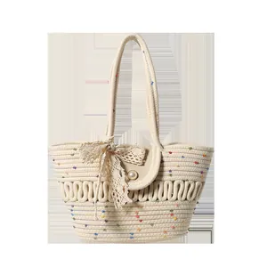 Sac fourre-tout tissé avec broderies à pois colorés et décoration de nœud en dentelle
