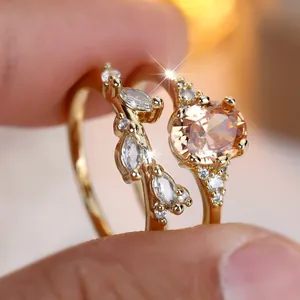 Exquisite gold-plated 2-piece ring set with oval champagne stone and marquise zircon