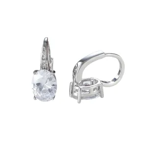 Elegante Klappohrringe aus Silber mit ovalem AAA-Zirkonia und kleinen Pavé-Kristallen