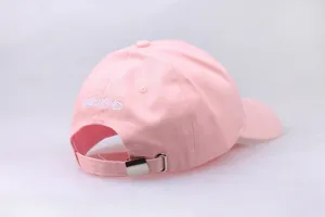 Rückansicht der rosa Baumwoll-Baseballkappe mit RIDERAND-Stickerei und Metallschnalle