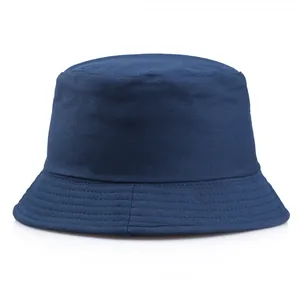 Βαθύ μπλε βαμβακερό καπέλο bucket με παράλληλες ραφές στο γείσο και λιτό σχεδιασμό