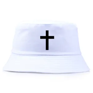 Cappello a secchiello bianco in cotone con stampa a croce nera su fondo bianco