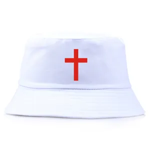 Cappello da pescatore in cotone bianco con croce rossa e tesa con cuciture rinforzate