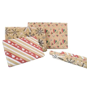 Vintage-Weihnachtspapier-Set mit Schneeflocken, rotem Auto und gestreiftem Elch-Muster