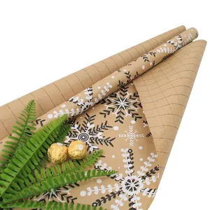 Vintage-Weihnachtspapier mit Schneeflockenmuster und praktischem Gitter auf der Rückseite