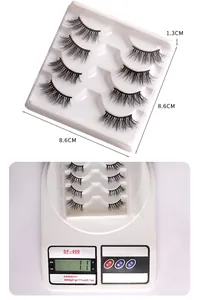 Detail showing the 8.6cm packaging size and 11g weight of natural 3D faux mink half lashes