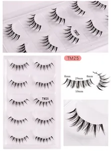 Detail view of TM25 false eyelashes with 8mm-10mm length and clear fishing line band