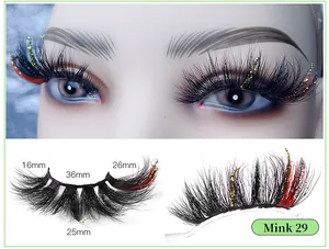 Λεπτομερής προβολή των βλεφαρίδων Mink 29 με glitter και κόκκινα φτερά μήκους 25mm