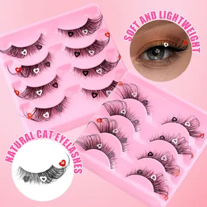Φυσικές βλεφαρίδες cat eye με πούλιες σε σχήμα καρδιάς για το μακιγιάζ του Αγίου Βαλεντίνου