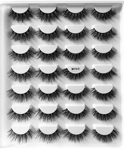 Makroansicht von 14 Paar 3D-Wimpern in einem weißen professionellen Organizer-Tablett