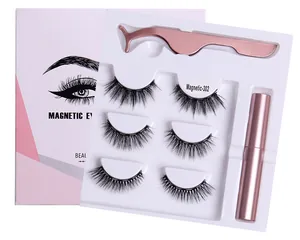 Detail of 3 pairs magnetic eyelash set with rose gold applicator and magnetic eyeliner