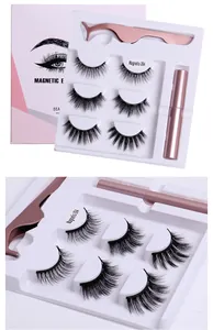 Detail of 3 pairs magnetic lashes set with rose gold applicator and eyeliner