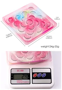 Detail view of white 10-pair false eyelashes set with dimensions and weight data