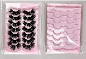 Detailaufnahme der sieben Paar dichten künstlichen Wimpern in rosa Verpackungsschale