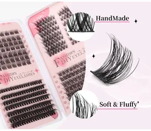 Detail van DIY clusterwimpers met handgemaakte zachte textuur in roze hartendoos