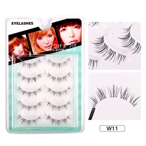 5 pairs of natural wispy manga eyelashes with clear band in mint polka dot box