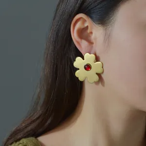 Vintage Exaggerated Stainless Steel Flower Stud Earrings For Women Gold Plated Metal Floral Jewelry With Synthetic Ruby