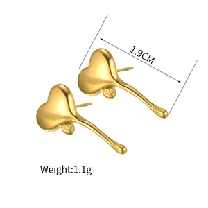 Macro detail of gold-plated lava heart earrings showing dimensions 1.9cm and 1.1g weight