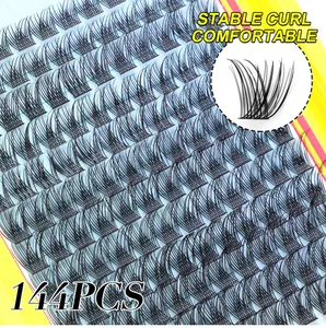 Détail macro de 144 grappes de faux cils avec courbure stable et volume naturel