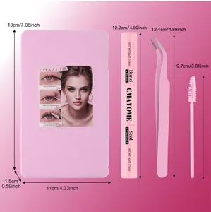Détail du kit d'extension de cils DIY avec pince rose et colle à cils à double embout