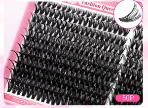 Détail macro de 50 bouquets de faux cils individuels DIY avec volume 3D et courbure D