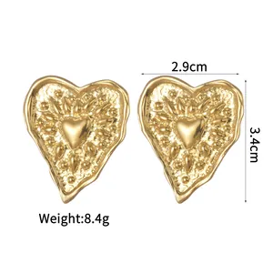 Detailed technical diagram showing 3.4cm by 2.9cm heart earrings dimensions and weight