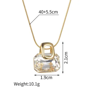 18K vergoldete Halskette mit rechteckigem Zirkon-Anhänger und feiner Schlangenkette