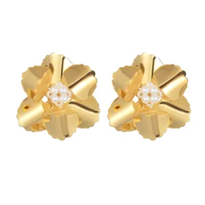 Boucles d'oreilles fleurs en acier doré 18K avec perles et pétales ondulés vintage