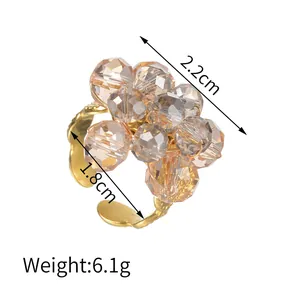 Dettagli anello con fiori di perline champagne e specifiche di misura e peso