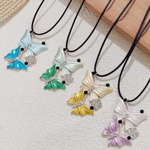 Sweet Butterfly Pendant Necklace For Women Alloy Rhinestone Black Cord Choker Fresh Elegant Daily Fashion Jewelry Accessory