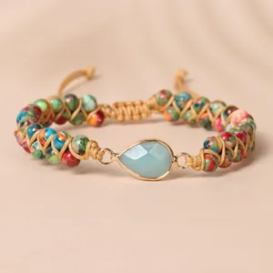 Bracelet perlé bohème tissé à la main avec breloque goutte d'eau et perles colorées