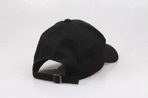 Vue arrière de casquette de baseball tactique noire en coton avec boucle en métal