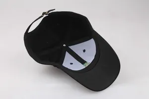 Casquette de baseball noire en coton avec broderie ananas et boucle en métal réglable