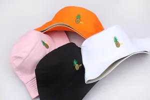 Sombrero de pescador de algodón con bordado de piña en colores naranja rosa negro blanco