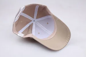 Detailansicht der Baseballkappe aus Baumwolle und Polyester mit verstärktem Innenfutter