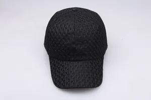 Cappellino da baseball classico in rete nera con design traforato traspirante per estate