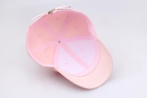 Innenansicht der rosa Baumwoll-Basecap mit Sechs-Panel-Design und verstellbarem Metallverschluss