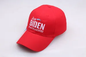 Broderie détaillée de Joe Biden President 2020 sur casquette de coton rouge