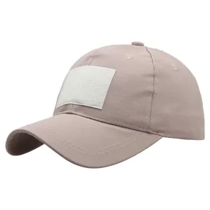 Taktische khakifarbene Baseballkappe mit Ripstop-Gewebe und Klettfläche auf der Front