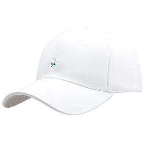 Casquette de baseball en coton blanc avec broderie marguerite et visière courbée