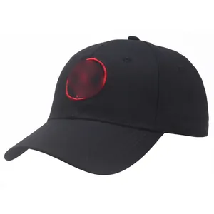 Casquette de baseball classique en coton noir avec broderie rouge et visière courbée