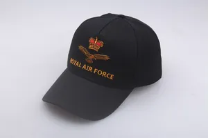 Cappellino da baseball nero con ricamo aquila Royal Air Force e stemma corona