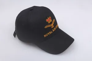 Berretto da baseball nero Royal Air Force con ricamo aquila dorata e visiera rigida