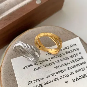 Anello doppio in argento sterling S925 con perline dorate spazzolate e texture vintage