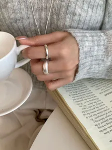 Anelli minimalisti in argento sterling S925 opaco e lucido con collana a catena coordinata