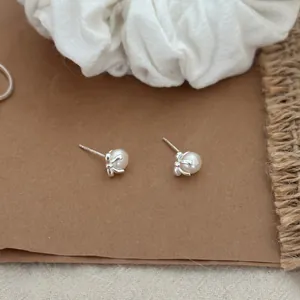 Élégantes boucles d'oreilles nœud en argent S925 avec perles d'eau douce naturelles