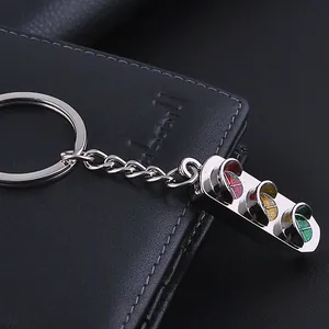 Portachiavi creativo in metallo a forma di semaforo con inserti glitterati colorati